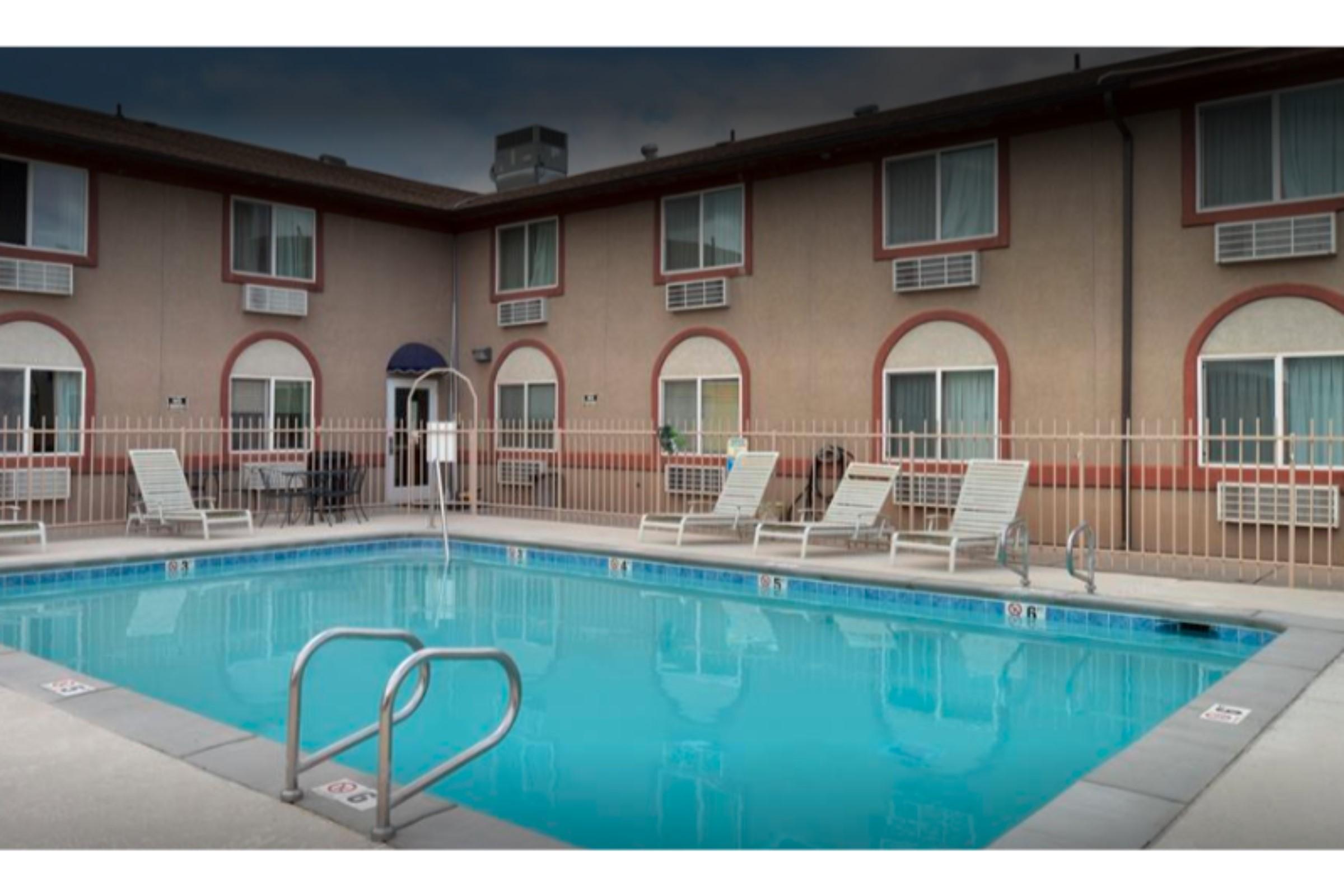 Red Roof Inn St George Ut - Convention Center セントジョージ エクステリア 写真