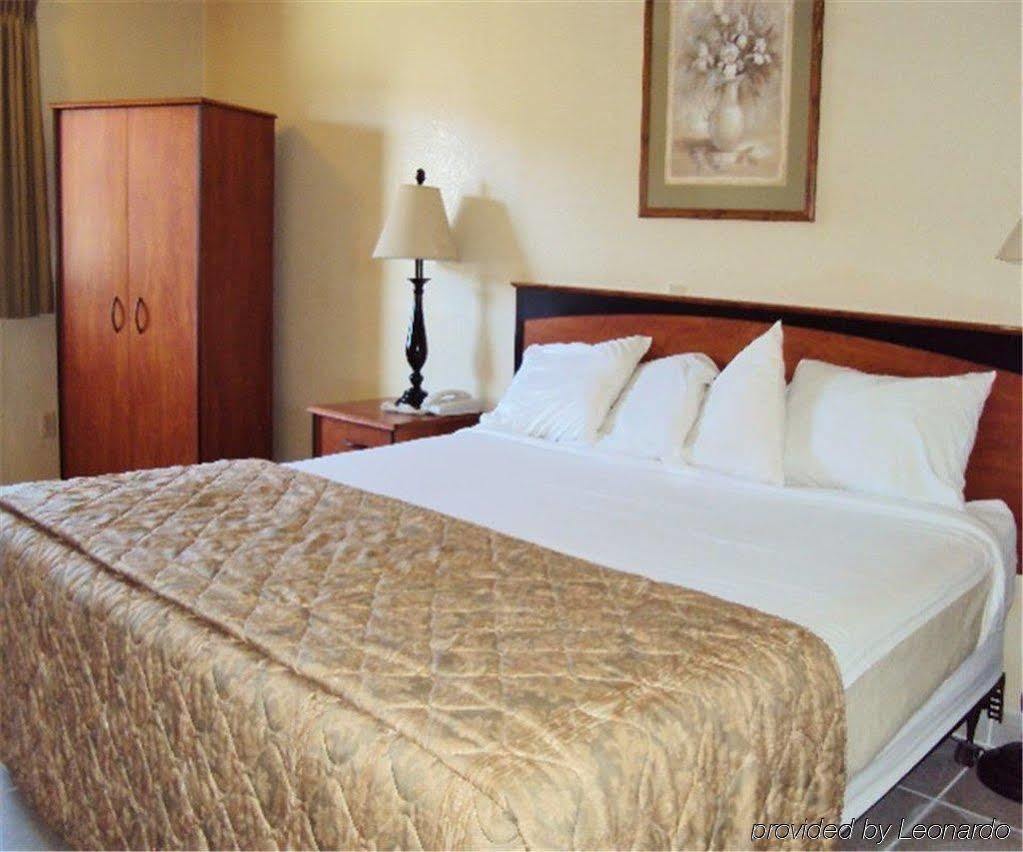 Red Roof Inn St George Ut - Convention Center セントジョージ エクステリア 写真
